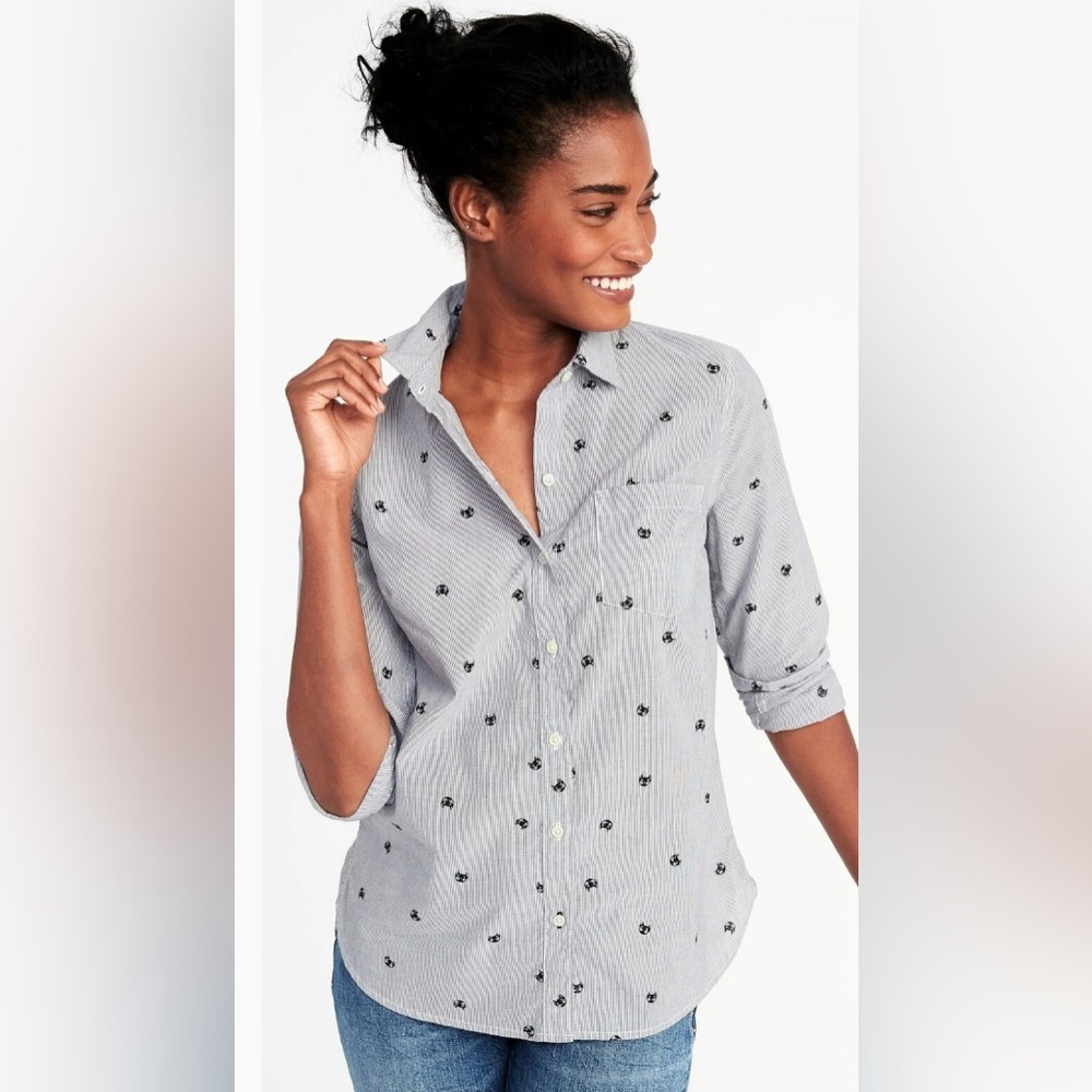 A25 Old Navy “The Classic” Collared Button Shirt Striped Cats Cat Kitty sz XS